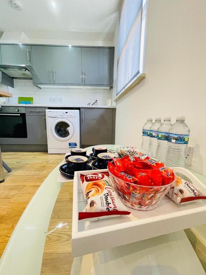 Lovely 2 Bedroom Serviced Apartment In Лондон Экстерьер фото