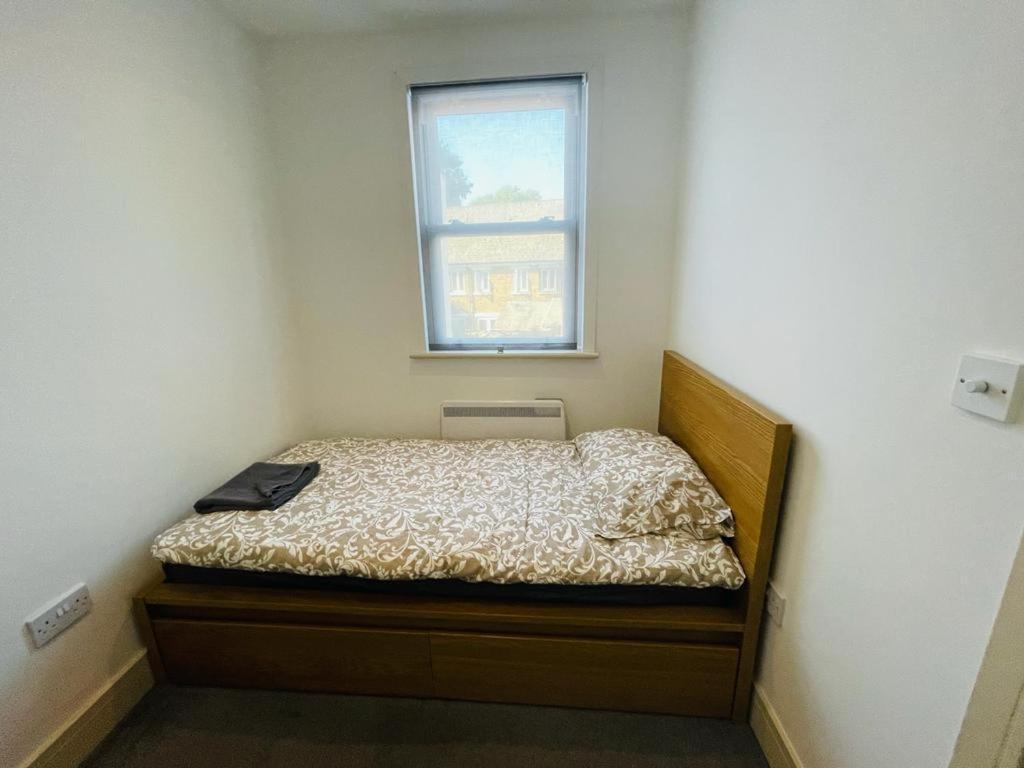 Lovely 2 Bedroom Serviced Apartment In Лондон Экстерьер фото