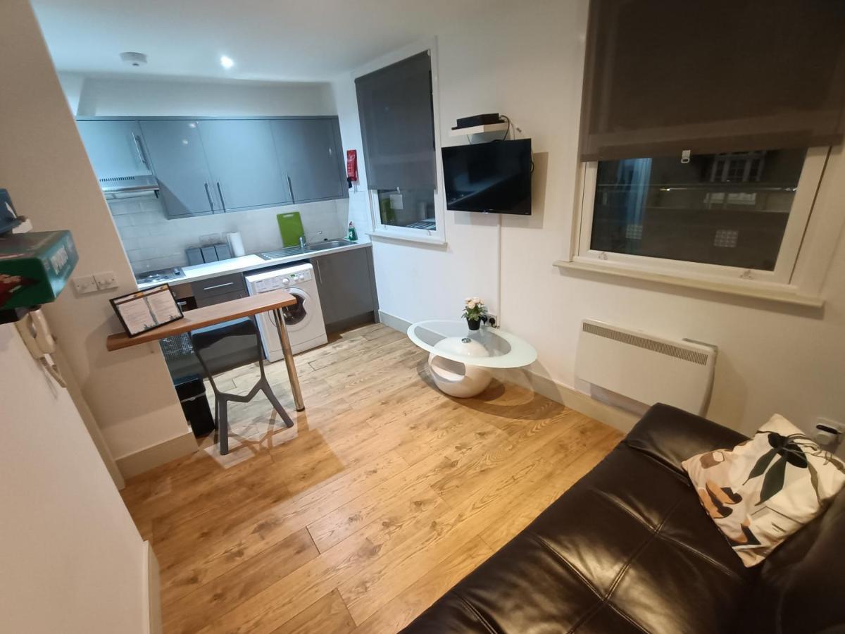 Lovely 2 Bedroom Serviced Apartment In Лондон Экстерьер фото